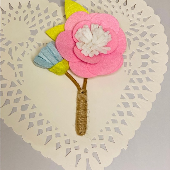 Baby Shower Felt Flower Corsages SET OF 4 Boutonnieres Keepsake Sprinkle Reveal - Picture 4 of 16